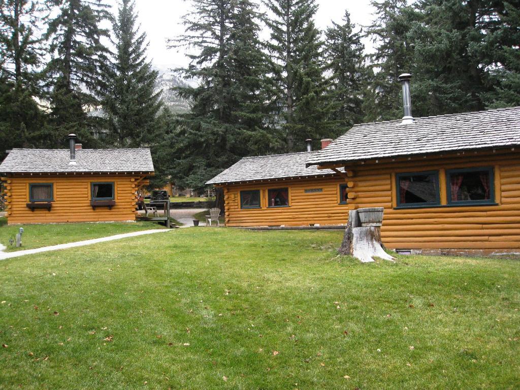 Отель Park Gate Chalets Канмор Номер фото